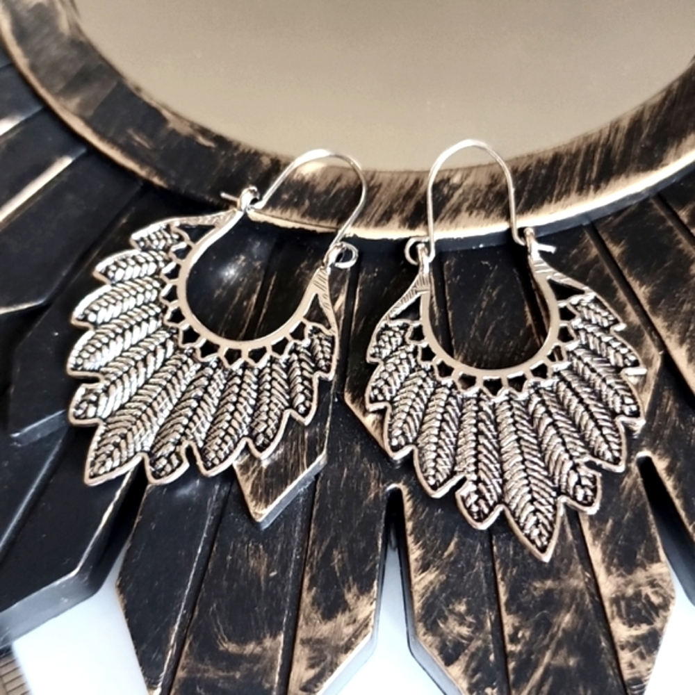 Best Seller FEATHER BOHO EARRINGS HP